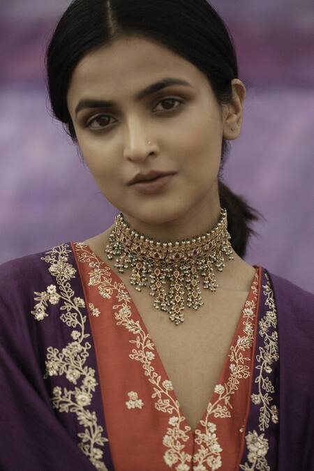 Deep Thee_Purple Silk Bead , Thread V Neck Floral Embroidered Saree With Blouse _at_Aza_Fashions