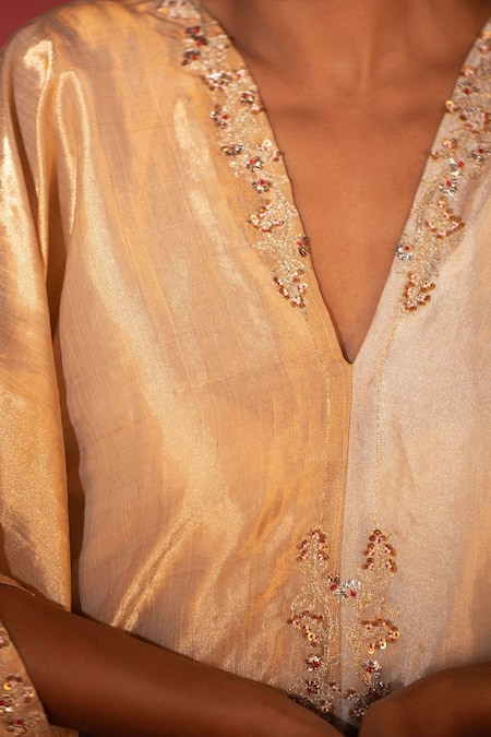 Buy_Deep Thee_White Silk Bead , Thread V Neck Embroidered Kaftan _Online_at_Aza_Fashions