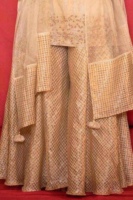 Buy Deep Thee White Silk Bead , Thread Round Embroidered Sharara Set Online at Aza Fashions Buy_Deep Thee_White Silk Bead , Thread Round Embroidered Sharara Set _Online_at_Aza_Fashions