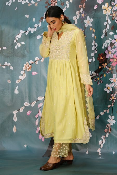 Shop_Label Niti Bothra_Green Chanderi Embroidered Resham Work V Neck Dori Kurta And Palazzo Set _at_Aza_Fashions