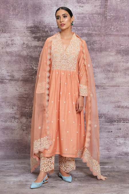 Shop_Label Niti Bothra_Peach Chanderi Dori , Resham V Neck Kurta And Pant Set _Online_at_Aza_Fashions