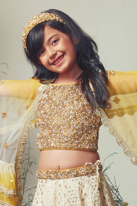 Priyanka Jain_Yellow Chanderi Embroidery, Sequins Lehenga Set _Online_at_Aza_Fashions