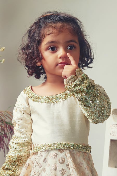 Priyanka Jain_White Chanderi Sequins, Zari Embroidered Anarkali _Online_at_Aza_Fashions