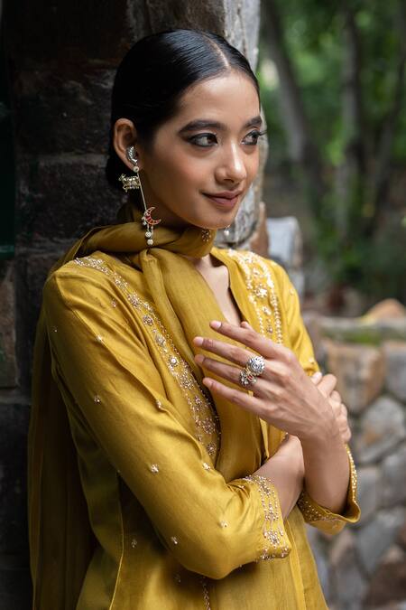 Shop Deep Thee Yellow Organza, Chanderi Floral V Neck Embroidered Kurta Set Online at Aza Fashions Shop_Deep Thee_Yellow Organza, Chanderi Floral V Neck Embroidered Kurta Set _Online_at_Aza_Fashions