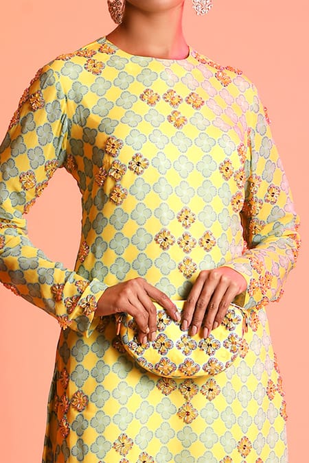 Buy_Diyarajvvir_Yellow Georgette V Neck Printed Kurta And Sharara Set _Online_at_Aza_Fashions