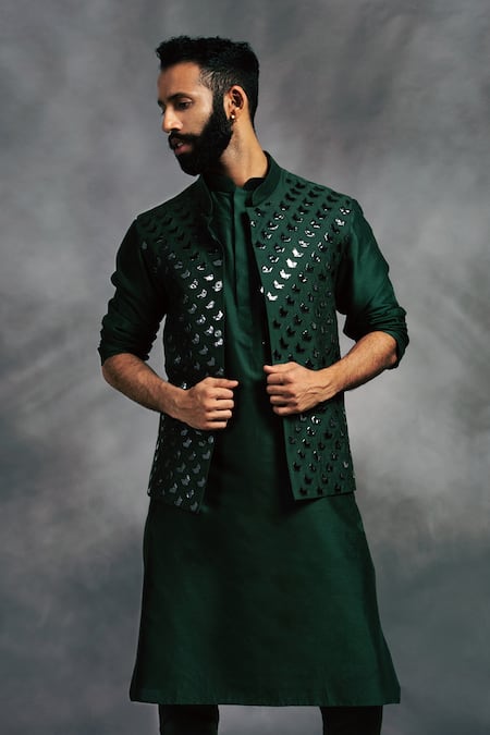 DiyaRajvvir Green Cotton Silk Embroidered Bundi And Kurta Set 