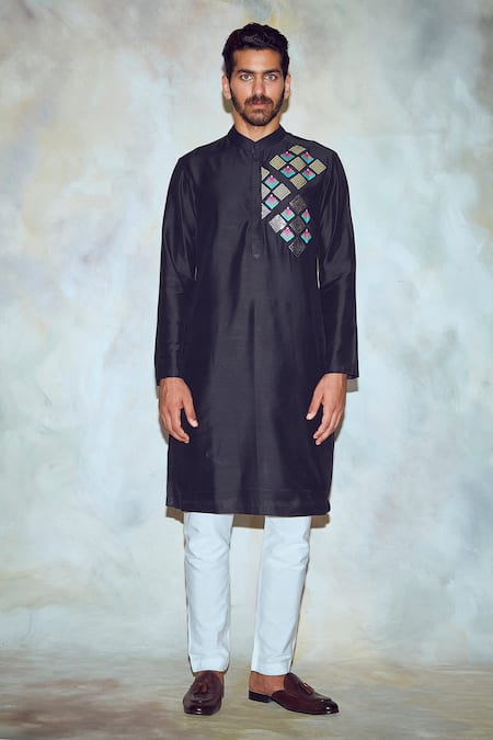 DiyaRajvvir Embroidered Straight Kurta 