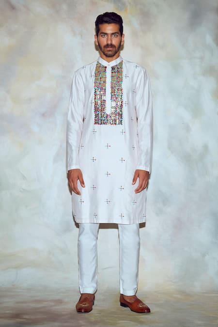 DiyaRajvvir Embroidered Straight Kurta 