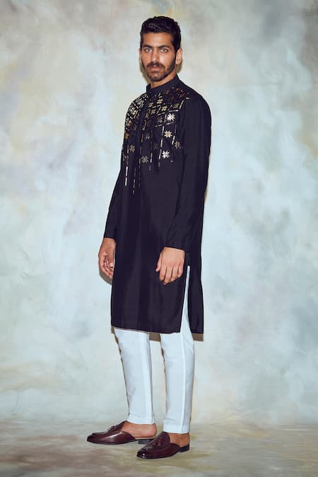 Diyarajvvir Embroidered Straight Kurta 
