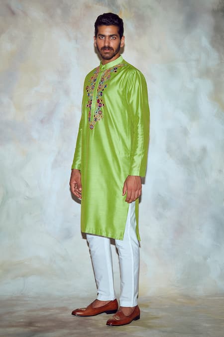 Diyarajvvir Embroidered Straight Kurta 