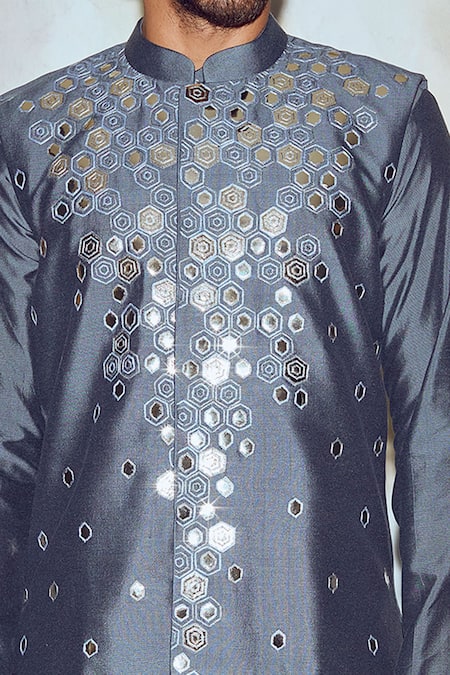 Buy_Diyarajvvir_Grey Cotton Silk Embroidered Bundi With Kurta _Online_at_Aza_Fashions