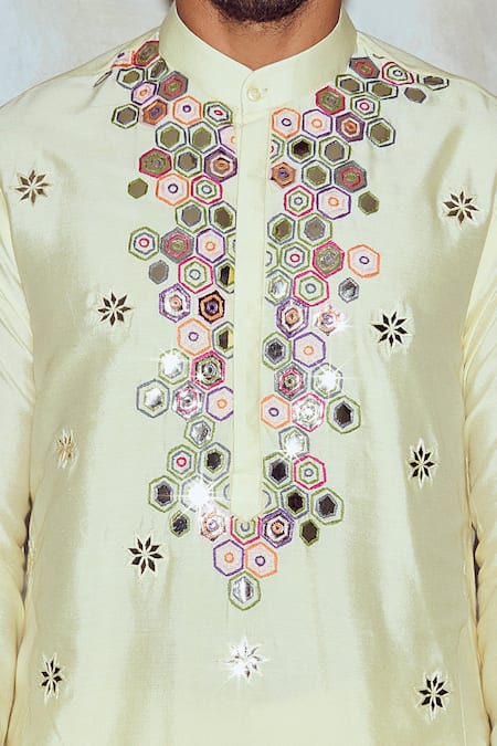 Buy_Diyarajvvir_Yellow Cotton Silk Embroidered Straight Kurta _Online_at_Aza_Fashions