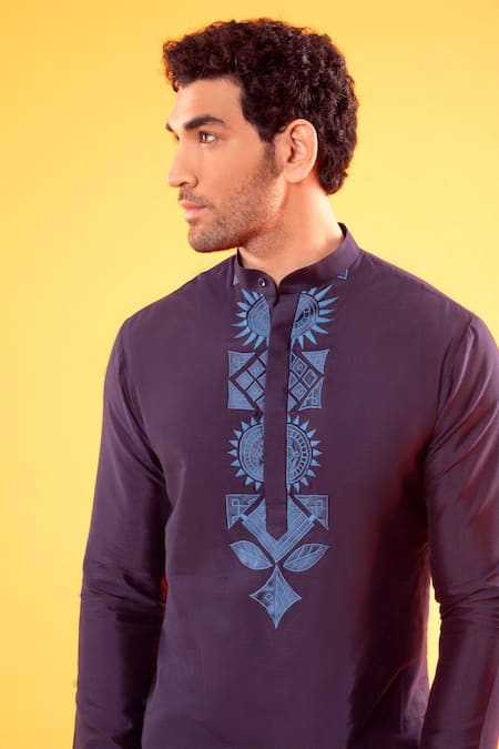 Diyarajvvir_Blue Silk Bundi Lining Mul Embroidered And Kurta Set _Online_at_Aza_Fashions