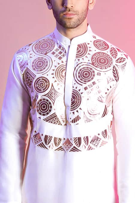 Diyarajvvir_White Silk Lining Mul Embroidered Kurta Set _Online_at_Aza_Fashions