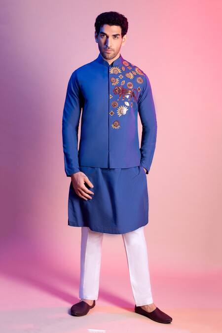 Diyarajvvir_Blue Silk Bundi Lining Mul Embroidered And Kurta Set _Online_at_Aza_Fashions