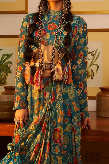 Diyarajvvir Pre-Draped Saree with Blouse 