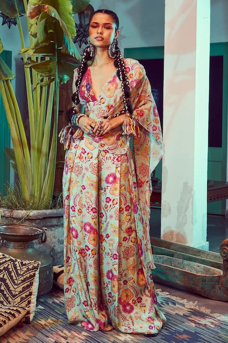 Diyarajvvir Pre-Draped Pant Saree with Blouse 