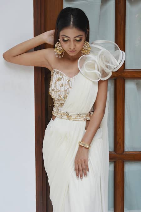 Parul Gandhi Pre-Draped Saree Set 