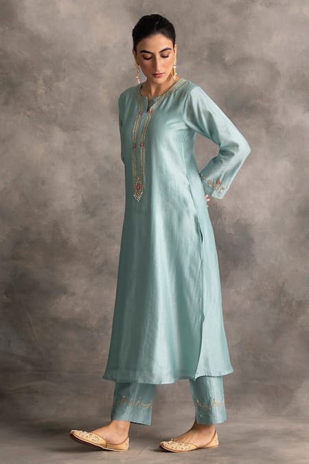 Anantaa By Roohi_Blue Silk Chanderi Round Kurta _Online_at_Aza_Fashions