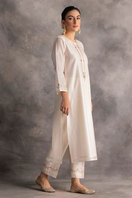 Anantaa By Roohi White Silk Chanderi Round Kurta Online at Aza Fashions Anantaa By Roohi_White Silk Chanderi Round Kurta _Online_at_Aza_Fashions