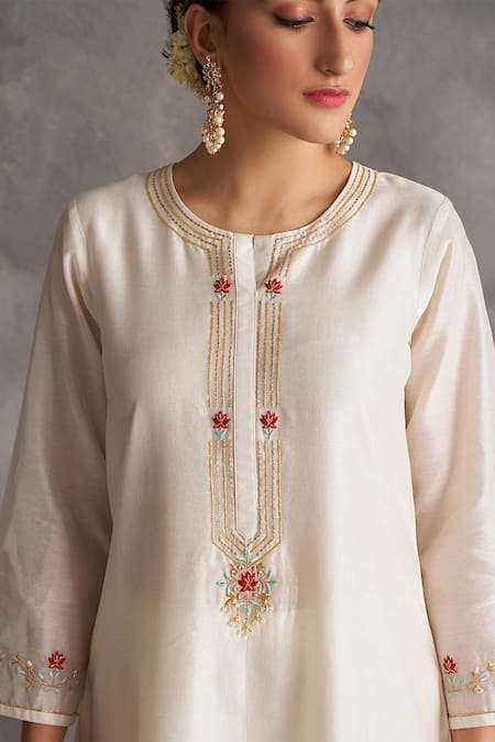 Shop Anantaa By Roohi White Silk Chanderi Round Kurta Online at Aza Fashions Shop_Anantaa By Roohi_White Silk Chanderi Round Kurta _Online_at_Aza_Fashions