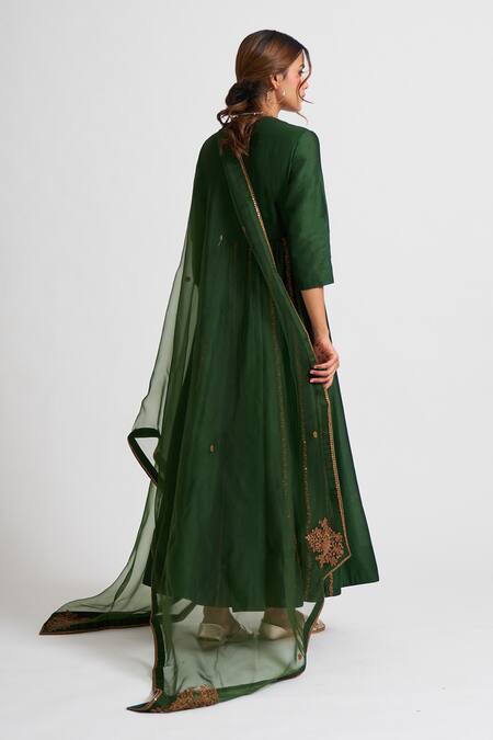 Shop Nishar Ahmed Green Organza, Chanderi Silk V Neck Anarkali Set at Aza Fashions Shop_Nishar Ahmed_Green Organza, Chanderi Silk V Neck Anarkali Set_at_Aza_Fashions