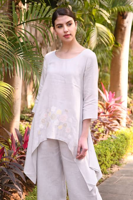 Linen Bloom Embroidered Linen High-Low Kurta 