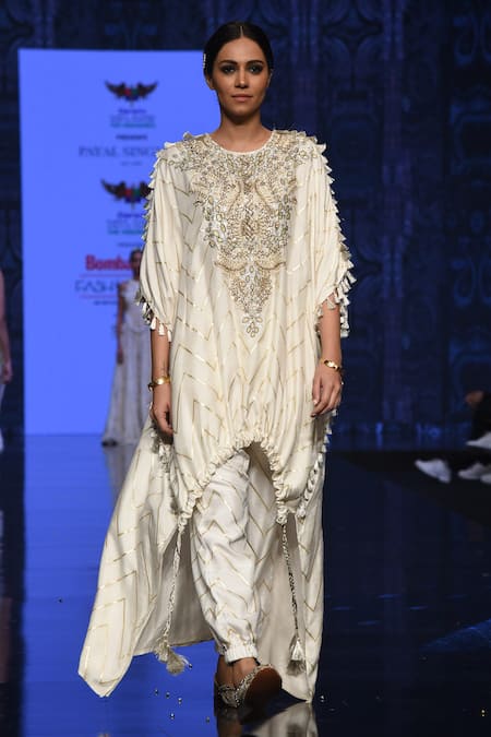 Payal Singhal Aahna Banarasi Kaftan With Joggers Set 