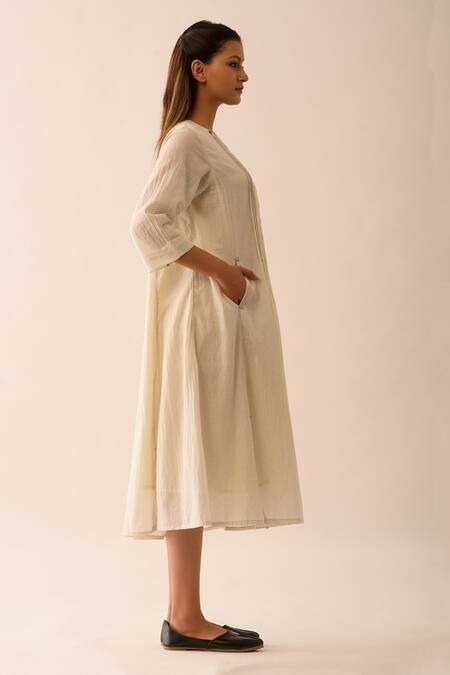 Buy JAYATI GOENKA White Handwoven Cotton Stripe Bardot Dress Online at Aza Fashions Buy_JAYATI GOENKA_White Handwoven Cotton Stripe Bardot Dress _Online_at_Aza_Fashions