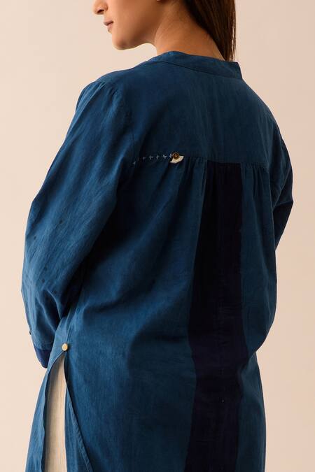 JAYATI GOENKA Blue Upcycled Fabric Mandarin Collar Printed Kurta at Aza Fashions JAYATI GOENKA_Blue Upcycled Fabric Mandarin Collar Printed Kurta _at_Aza_Fashions