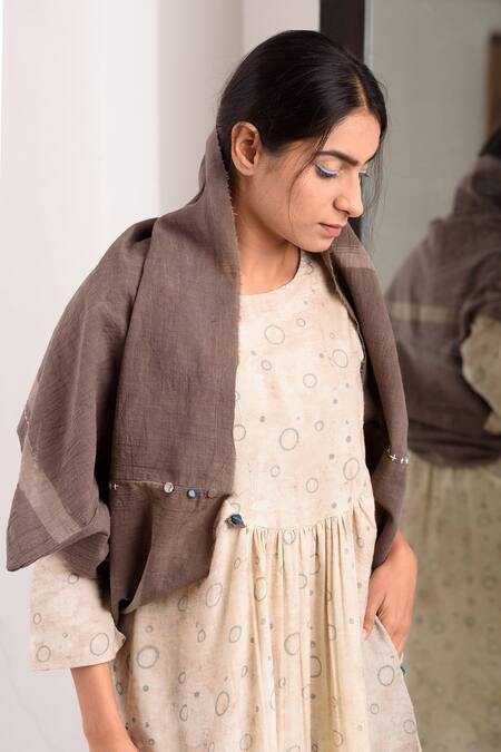 JAYATI GOENKA White Cotton Round Printed Dress With Scarf Online at Aza Fashions JAYATI GOENKA_White Cotton Round Printed Dress With Scarf _Online_at_Aza_Fashions