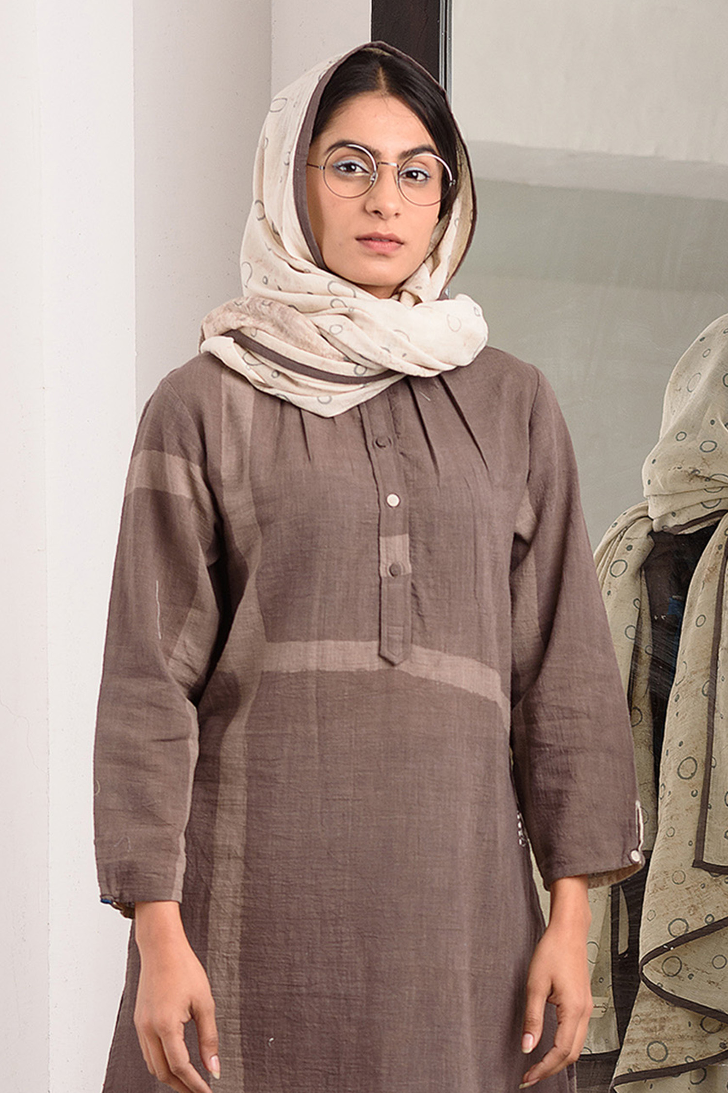 Buy JAYATI GOENKA Brown Cotton Mandarin Collar Kurta And Pant Set Buy_JAYATI GOENKA_Brown Cotton Mandarin Collar Kurta And Pant Set