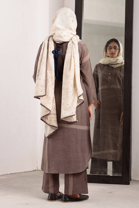 Shop JAYATI GOENKA Brown Cotton Mandarin Collar Kurta And Pant Set Online at Aza Fashions Shop_JAYATI GOENKA_Brown Cotton Mandarin Collar Kurta And Pant Set _Online_at_Aza_Fashions