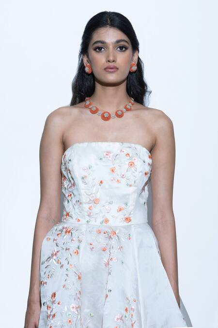 Shriya Som White Bandeau Floral Embroidered Dress Online at Aza Fashions Shriya Som_White Bandeau Floral Embroidered Dress _Online_at_Aza_Fashions
