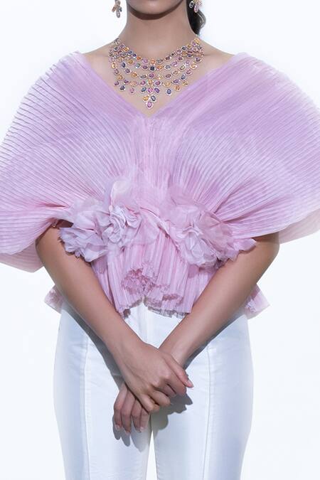 Shriya Som White Cropped Pant Online at Aza Fashions Shriya Som_White Cropped Pant _Online_at_Aza_Fashions