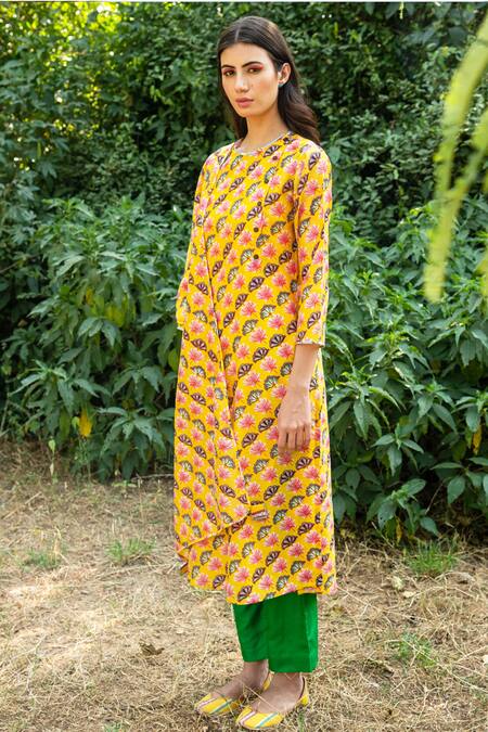 Buy_Rang Swati Vijaivargie_Yellow Silk Chanderi Round Kurta And Pant Set _Online_at_Aza_Fashions