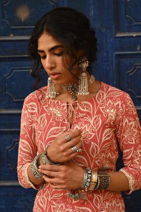 Rekha Agra_Peach Chiffon, Crinkled Cotton Silk Floral Motifs Round Print Kurta Gharara Set _Online_at_Aza_Fashions