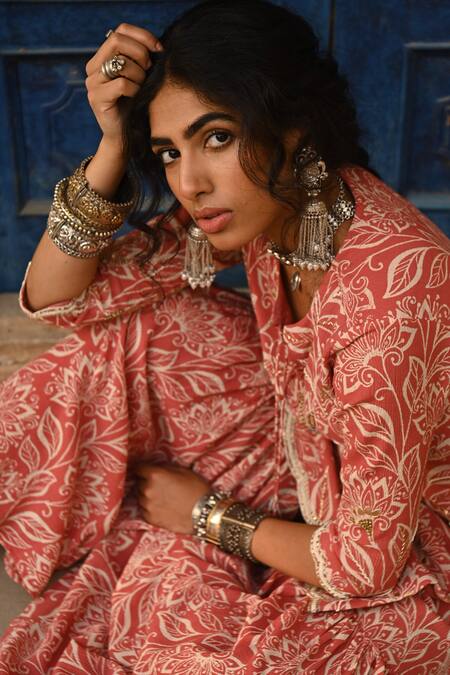 Buy_Rekha Agra_Peach Chiffon, Crinkled Cotton Silk Floral Motifs Round Print Kurta Gharara Set _Online_at_Aza_Fashions