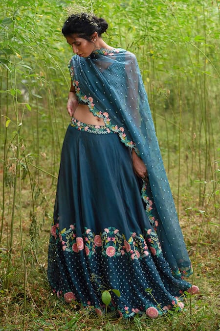Incheetape_Blue Organza, Slub V Neck Embroidered Lehenga Set _Online_at_Aza_Fashions