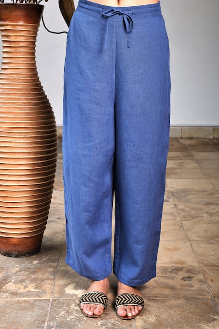 blue #striped #linen #pants #outfit #bluestripedlinenpantsoutfit | Striped linen  pants, Wide leg pants outfit, Stripe pants outfit