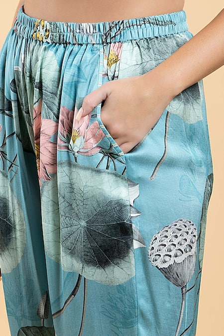 Divi By Sonal Khandelwal_Sky Blue Modal, Satin Embroidery Mandarin Nelumbo Printed Tunic And Pant Set _at_Aza_Fashions