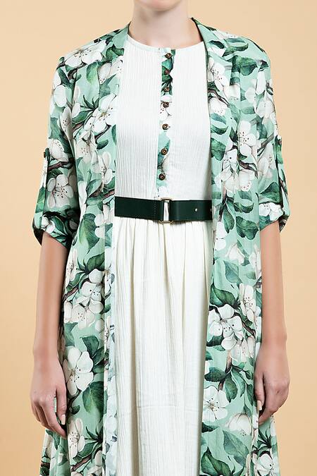 Divi By Sonal Khandelwal Green Modal, Satin Round Neck Wild Apple Print Cape And Dress Set at Aza Fashions Divi By Sonal Khandelwal_Green Modal, Satin Round Neck Wild Apple Print Cape And Dress Set _at_Aza_Fashions