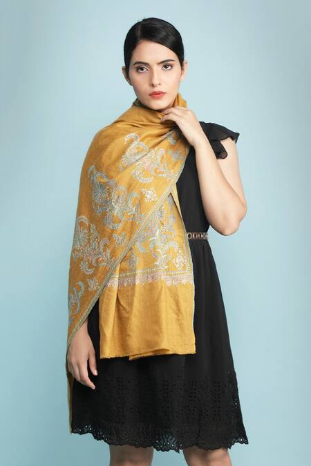 Dusala_Yellow Pashmina Handwoven Stole_Online_at_Aza_Fashions