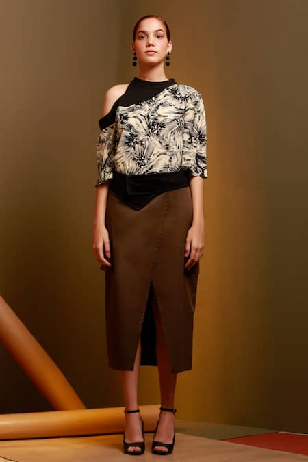 House Of Behram Overlap Front Slit Skirt 