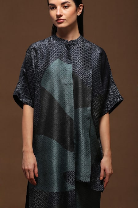 Clos_Blue Dupion Silk Abstract Band Printed Asymmetric Kurta And Pant Set _Online_at_Aza_Fashions