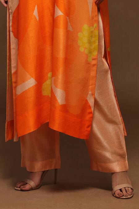 Buy Clos Orange Dupion Silk Floral Print V Neck Kurta And Pant Set Online at Aza Fashions Buy_Clos_Orange Dupion Silk Floral Print V Neck Kurta And Pant Set _Online_at_Aza_Fashions