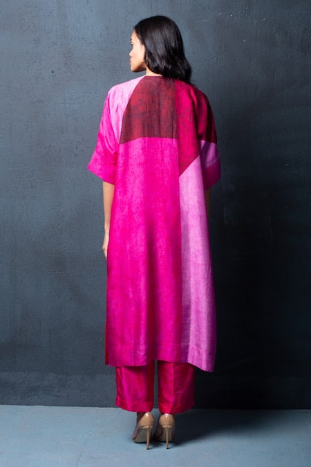 Shop_Clos_Pink Dupion Silk Abstract Round Print Tunic And Pant Set _at_Aza_Fashions