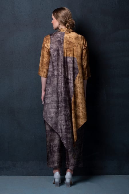 Shop Clos Gold Dupion Silk Abstract, Geometric Notched Collar Draped Shirt And Pant Set at Aza Fashions Shop_Clos_Gold Dupion Silk Abstract, Geometric Notched Collar Draped Shirt And Pant Set _at_Aza_Fashions