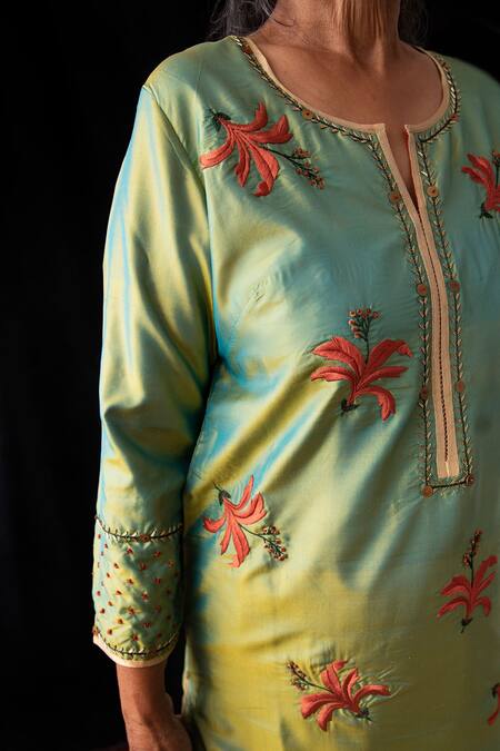 Nini Mishra Green Silk Embroidered Kurta And Skirt Set Online at Aza Fashions Nini Mishra_Green Silk Embroidered Kurta And Skirt Set_Online_at_Aza_Fashions