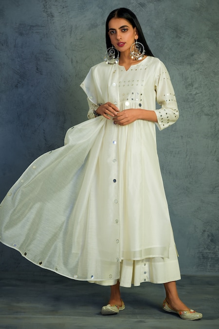 Charkhee White Chanderi Round Kurta Set